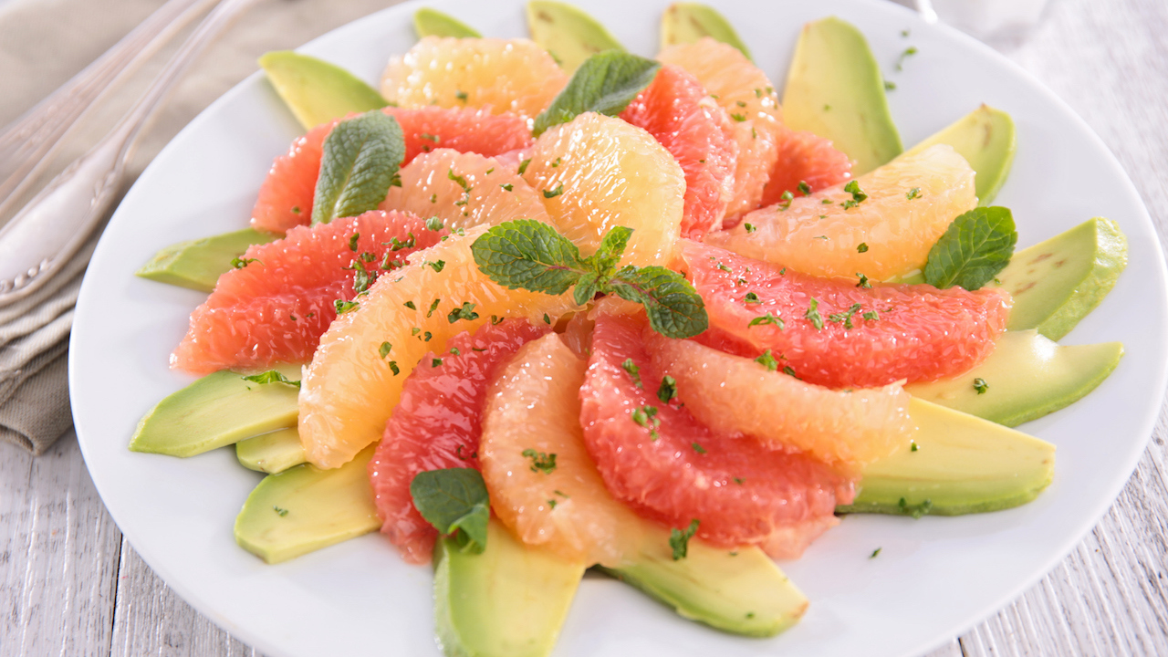 Grapefruit und Avocado