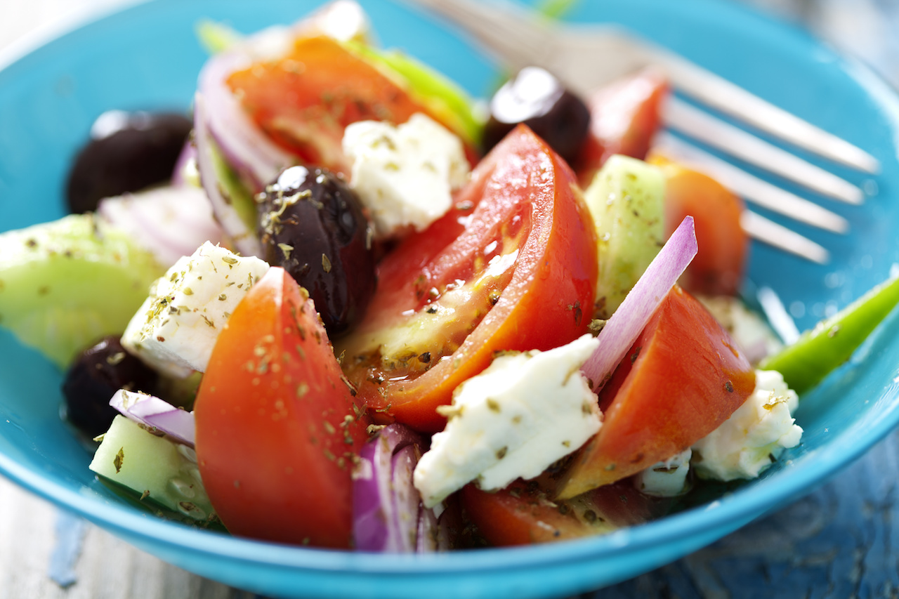Griechischer Salat mit Tomate und Schafskäse