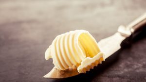 Margarine auf Messer