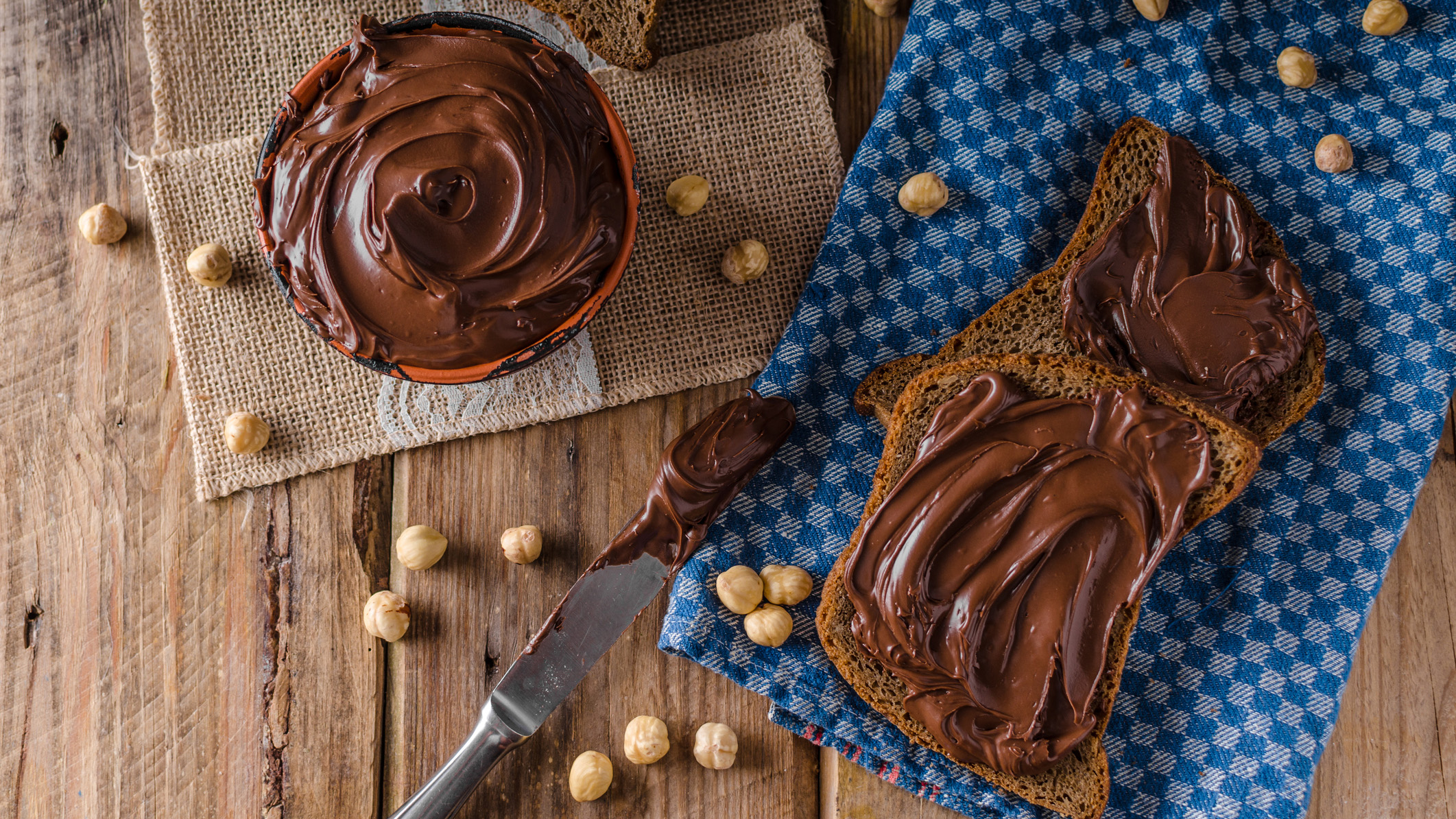 Selbstgemachter Nuss-Nougat-Aufstrich