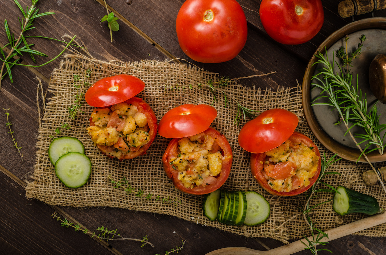 Grilltomaten mit Zucchini-Füllung