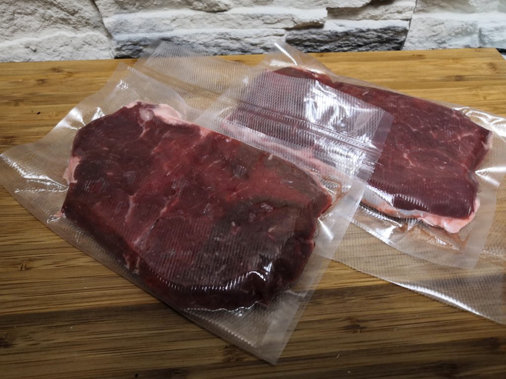 Fleisch_vakuumiert_CasoVC100 • KochMit