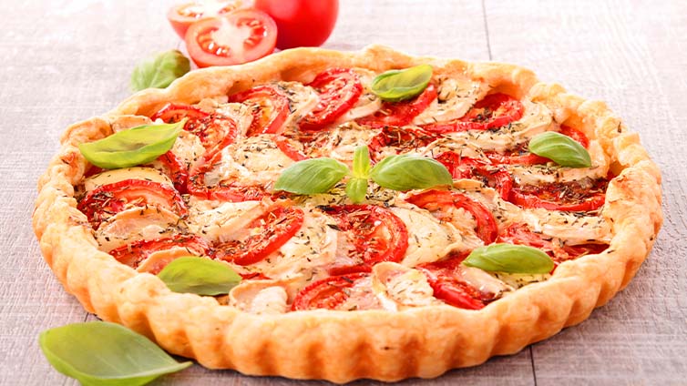 Tomaten-Mozzarella-Quiche mit Blätterteig