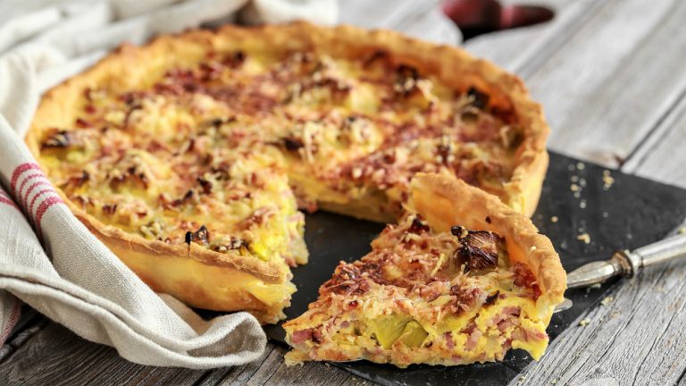 Kürbis-Quiche | Rezept mit Speck und Bergkäse • Koch-Mit