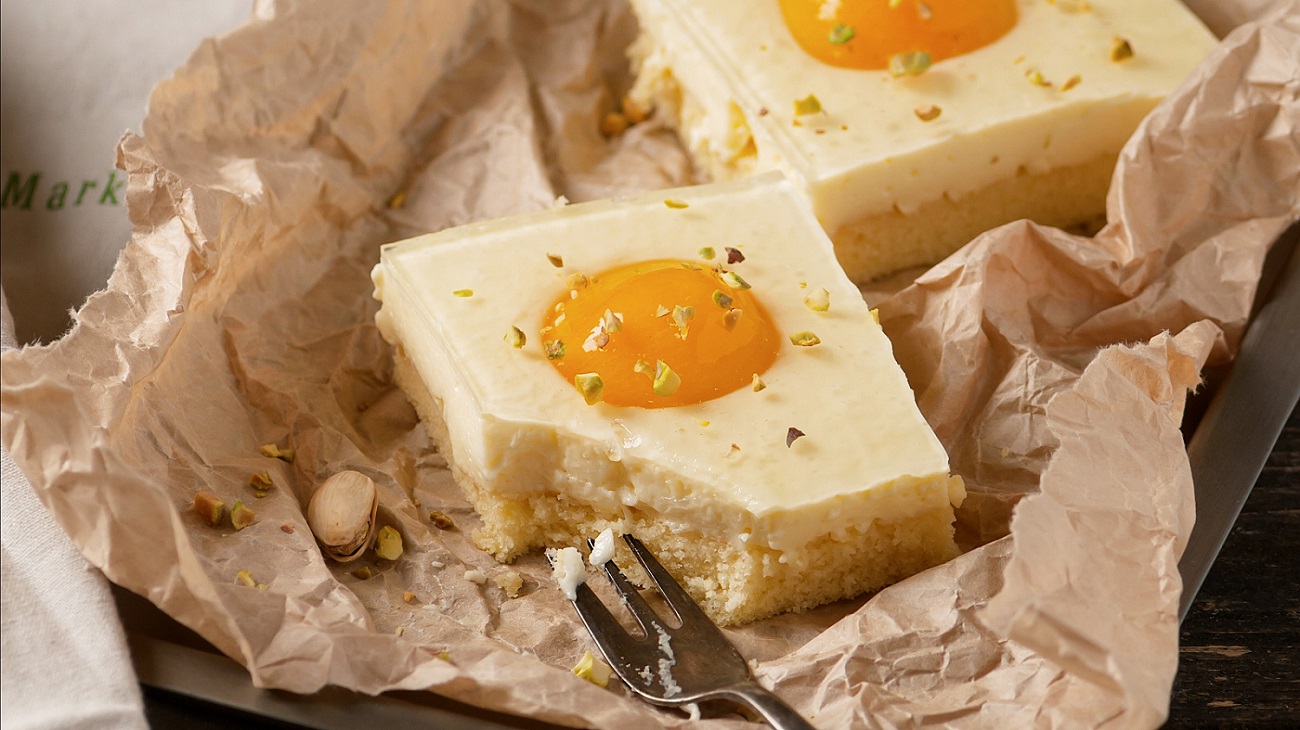 Spiegeleikuchen mit Aprikose
