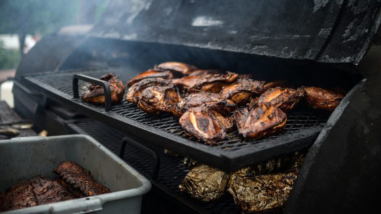 Der Smoker: 5 Rezepte für Anfänger und Neulinge