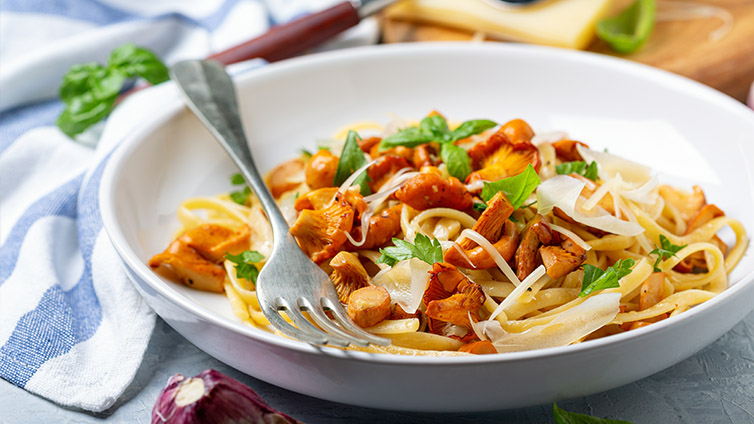 Leckere Linguine mit frischen Pfifferlingen