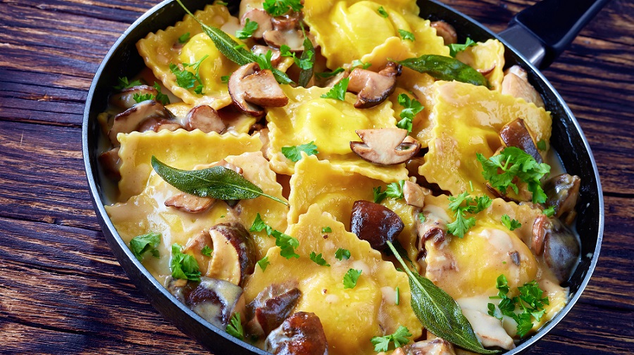 Ravioli mit Steinpilzfüllung