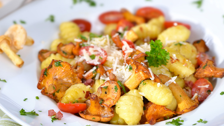 Gnocchi-Pfanne mit Pfifferlingen