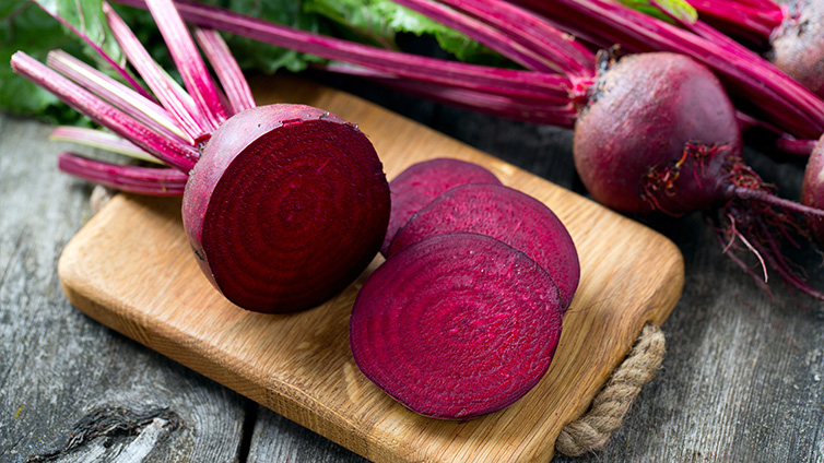 Saisonkalender Oktober: Rote Beete passt perfekt zu den kälteren Tagen