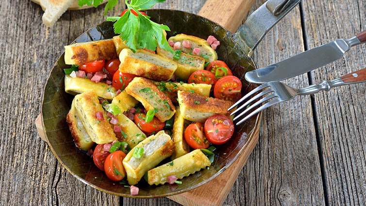 Gebratene Maultaschen frisch serviert