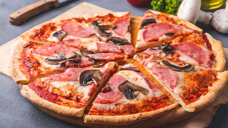 Pizza selber machen - Teig, Sauce und Belag • Koch-Mit