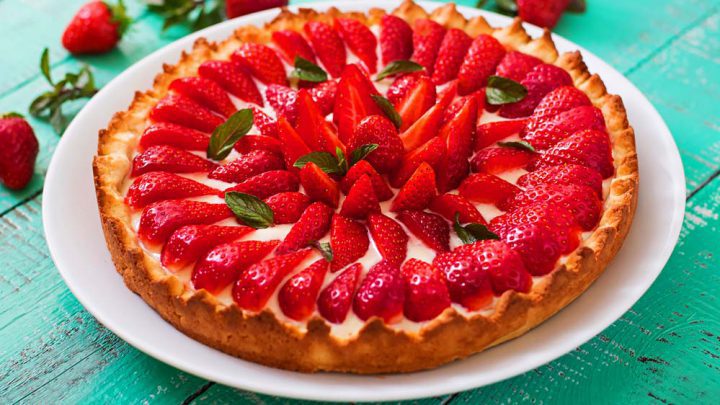 Erdbeerkuchen mit Pudding | Rezept mit Mürbeteig • Koch-Mit