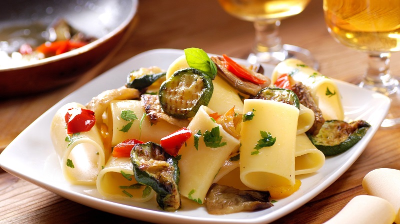 Paccheri mit gegrilltem Gemüse