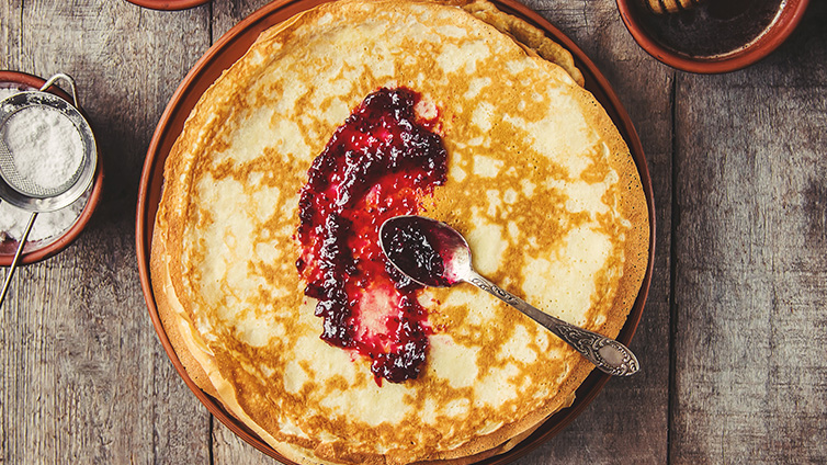 Pfannkuchen mit Marmelade