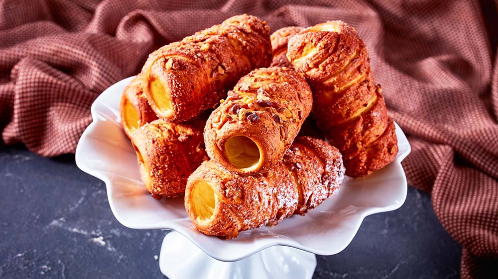 Baumstriezel Rezept Vom Weihnachtsmarkt auf den Tisch • KochMit