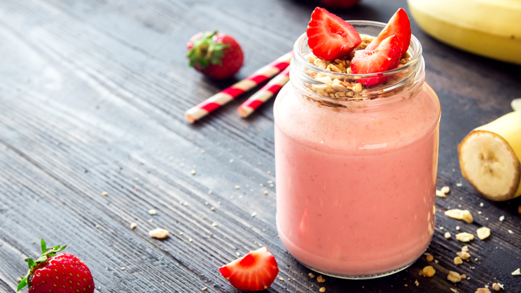 Gemüse-Smoothie Bohnen-Beeren im Glas