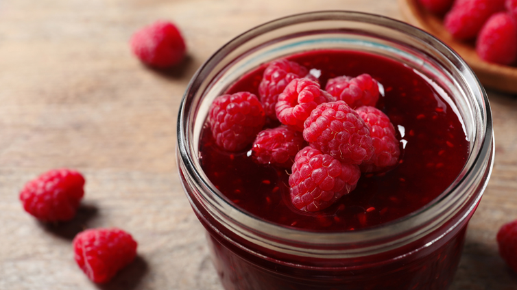 Himbeeren mit Zitrone