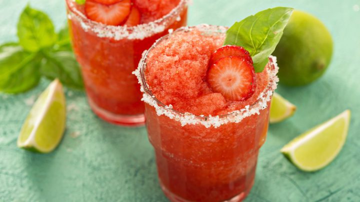 Erdbeer-Daiquiri - Sommerlich frisch mit Rum oder alkoholfrei • Koch-Mit