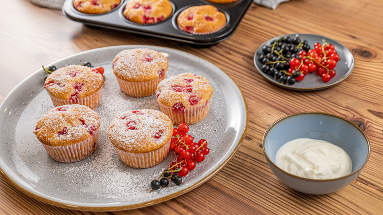 Johanisbeer-Muffins mit Joghurt