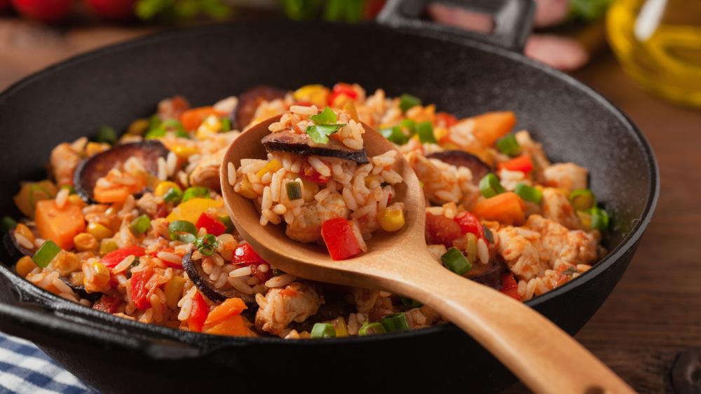 One-Pot-Reis mit Hähnchen - Super einfach &amp; blitzschnell • Koch-Mit