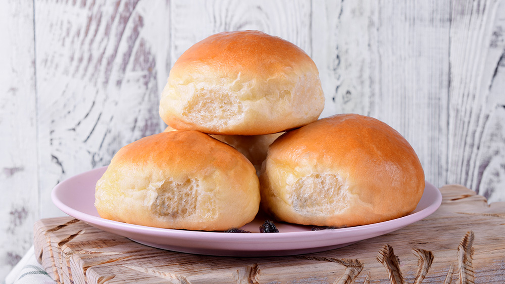 Milchbrötchen | Einfaches Rezept für fluffige Brötchen • Koch-Mit