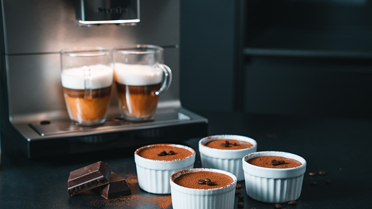 Mousse au Chocolate mit Kaffee