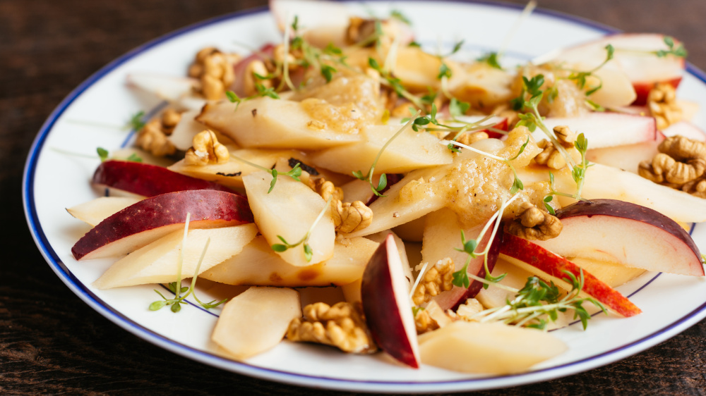 Schwarzwurzelsalat mit Apfel