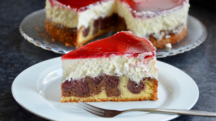 Rotkäppchen-Kuchen - Der Hingucker für die Kaffeetafel • Koch-Mit