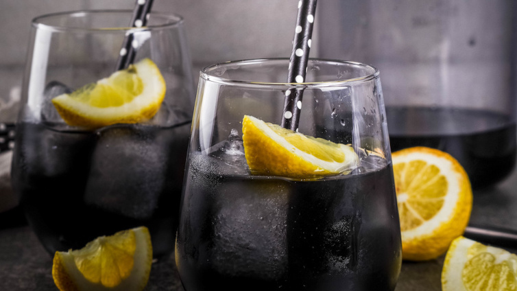 Halloween schwarze Limonade