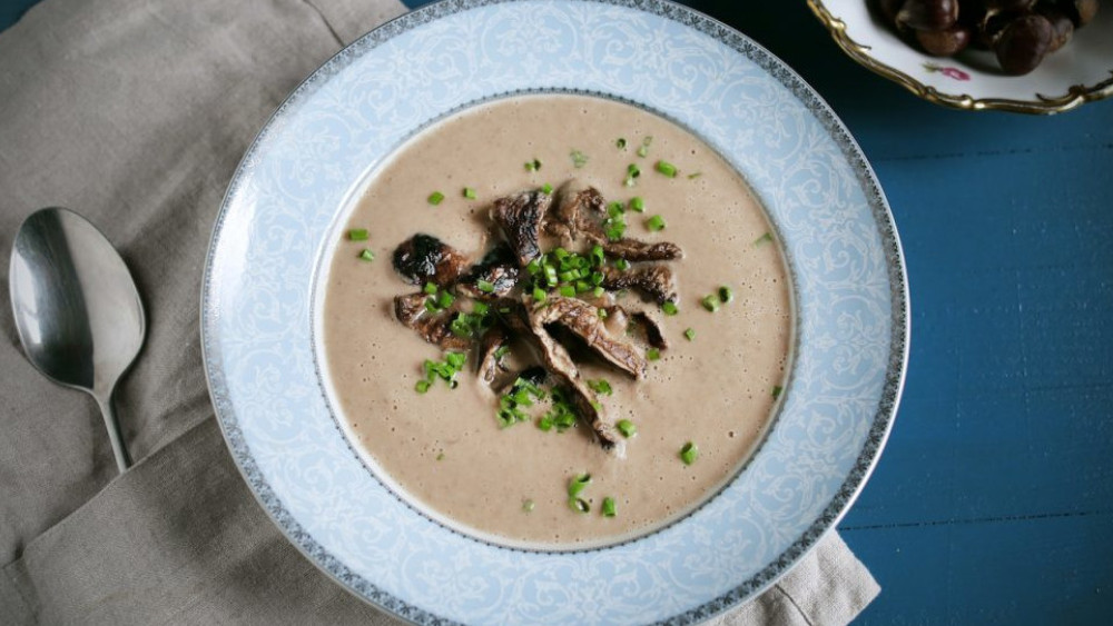 Vorspeisen für Weihnachten: Maronen-Pilz-Suppe