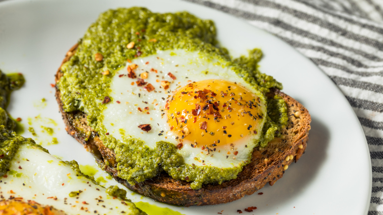 Pesto Eggs