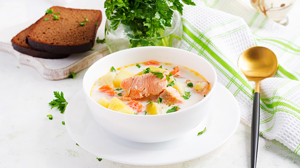 Fischsuppe - Einfach und gut mit Lachs • Koch-Mit