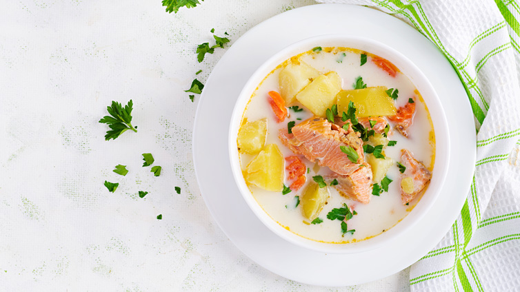 Fischsuppe mit Lachs