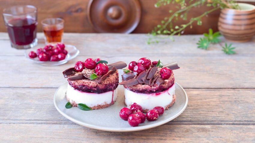 Kleine Törtchen - Einfaches Rezept für Mini-Biskuits • Koch-Mit
